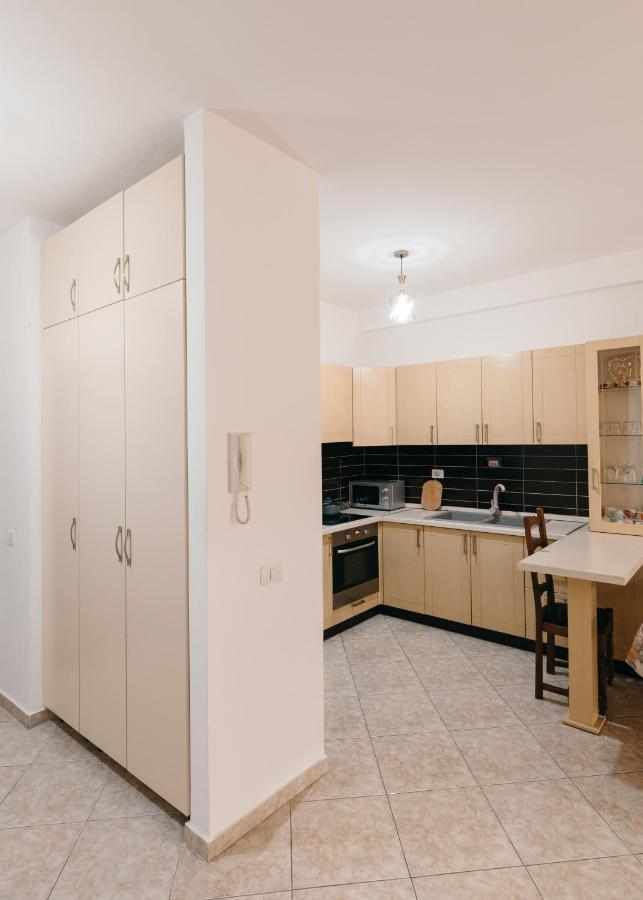 Rs Place 1-Bedroom Apartment Tirana Exterior photo
